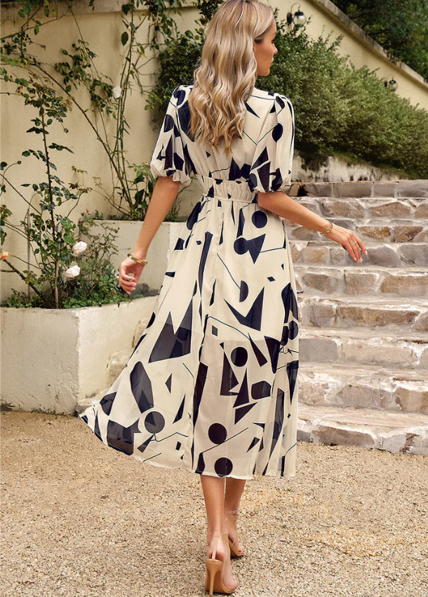 Estrella | Floral Smocked Midi Dress