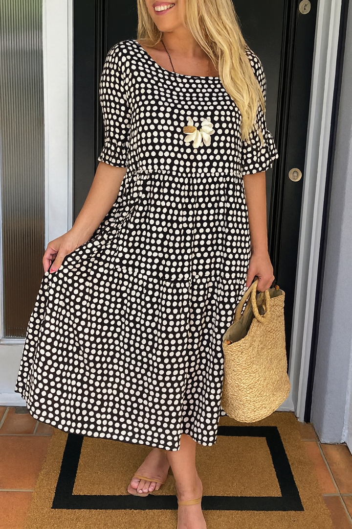 Celene | Short-Sleeve Sable Midi Dress