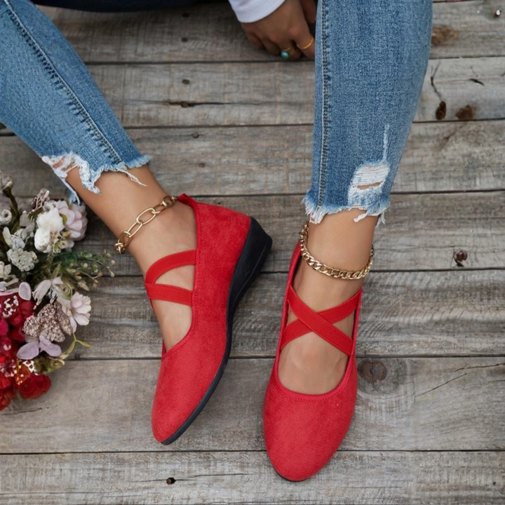 Rovaine | Closed-Toe Wedge Ballerina Shoes