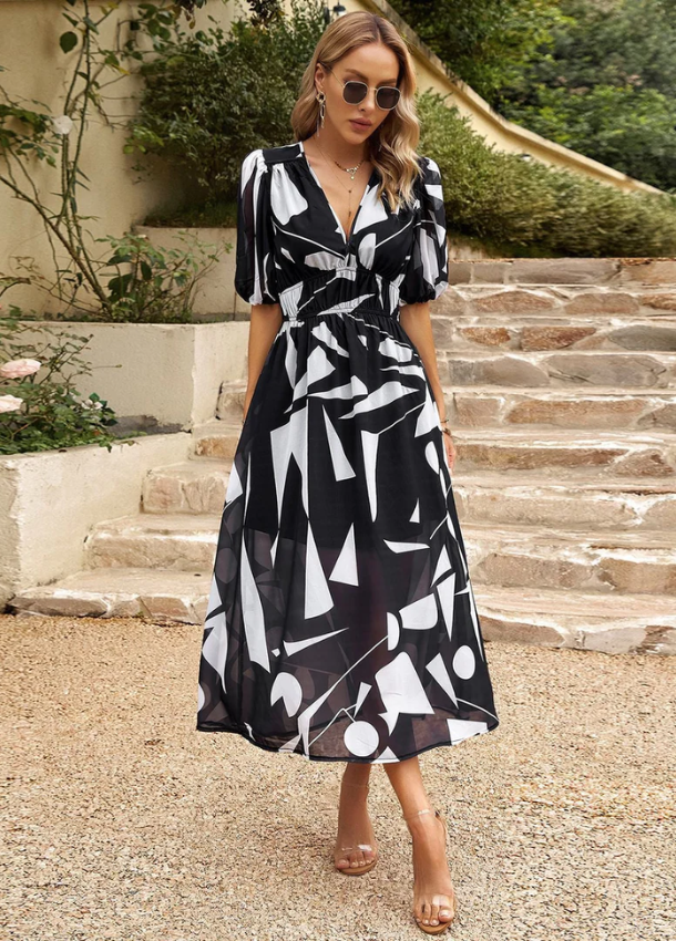 Estrella | Floral Smocked Midi Dress