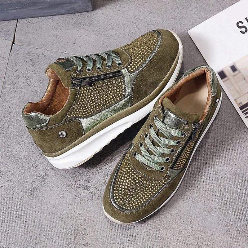 Supportive Lightweight Walking Shoes with Cushioned Fit